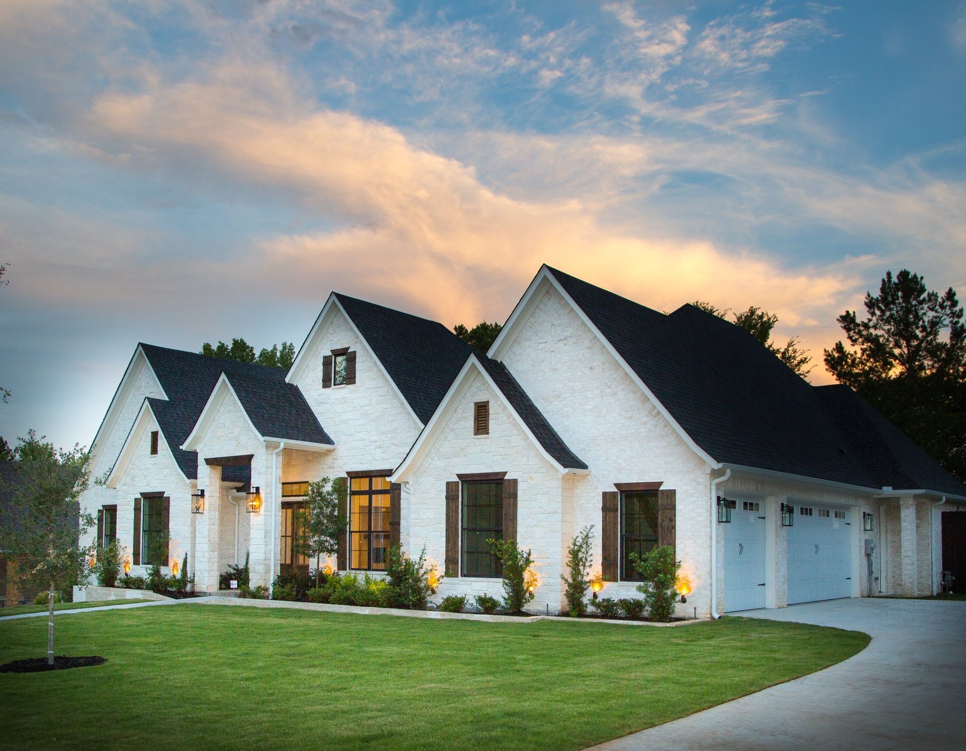 A second Wynford Park custom home exterior.